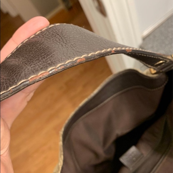 Price is Firm Preowned Gucci Soho Bag-Price is Firm no lowball offers thanks - Picture 7 of 9